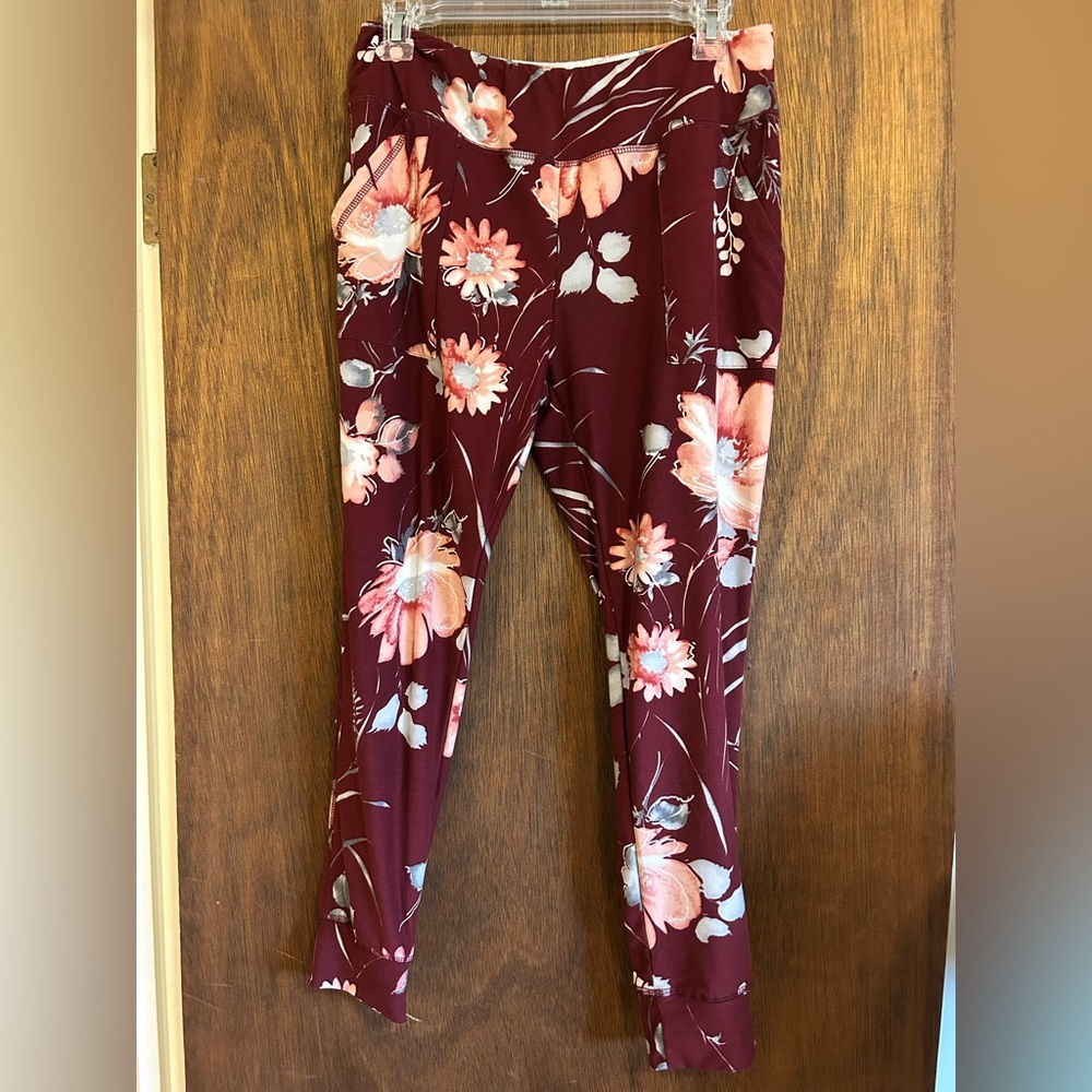 EUC Grace & Lace Summer Weight Live-In Loungers aka Loggers in Wine Floral.